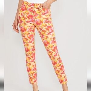 2 Tall • Old Navy • Pink Floral High-Waisted Pixie Skinny Ankle Pants